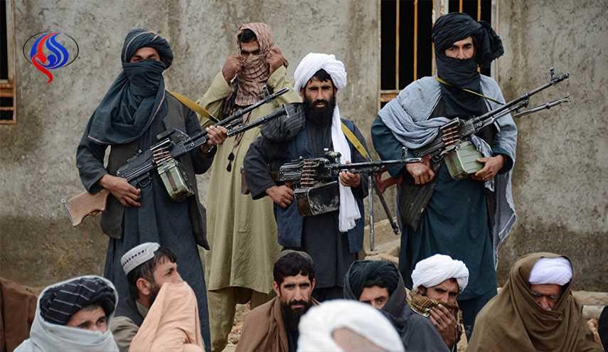 طالبان تعدم 32 شرطيا أفغانيا رمياً بالرصاص