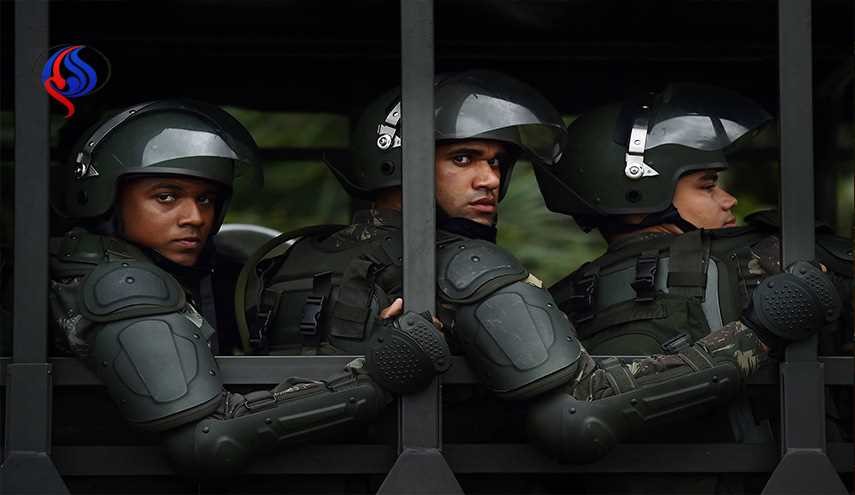 جيش البرازيل الى شوارع 