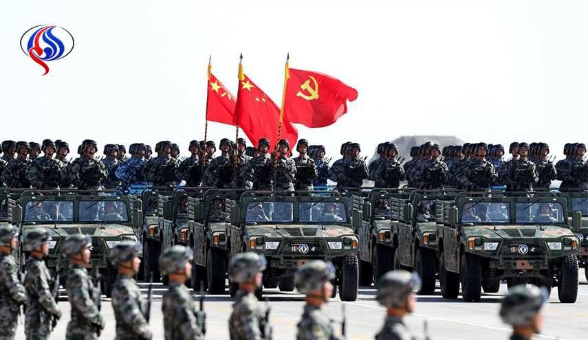 الصين تنظم عرضا عسكريا ضخما 