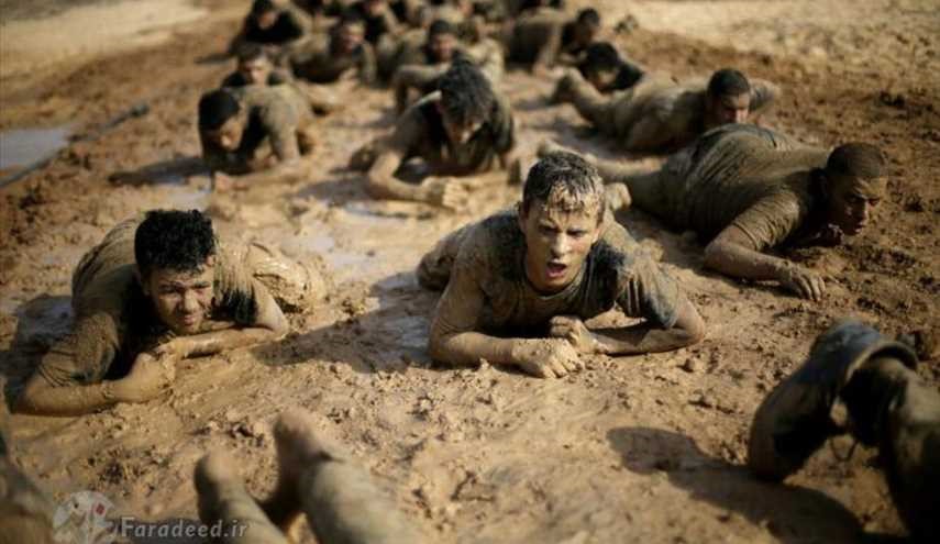 دورات عسكرية للفتيان في قطاع غزة