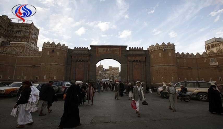 موظفو  حكومة الرئيس اليمني الفار.. 9 أشهر بلا رواتبِ