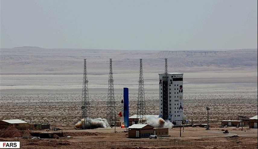 بالصور.. تدشين قاعدة الامام الخميني الفضائية الوطنية باطلاق حامل القمر الصناعي سيمرغ