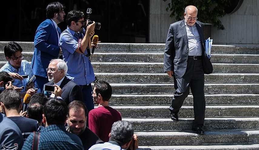 على هامش الاجتماع الأخير للحكومة الحادية عشرة / الصور