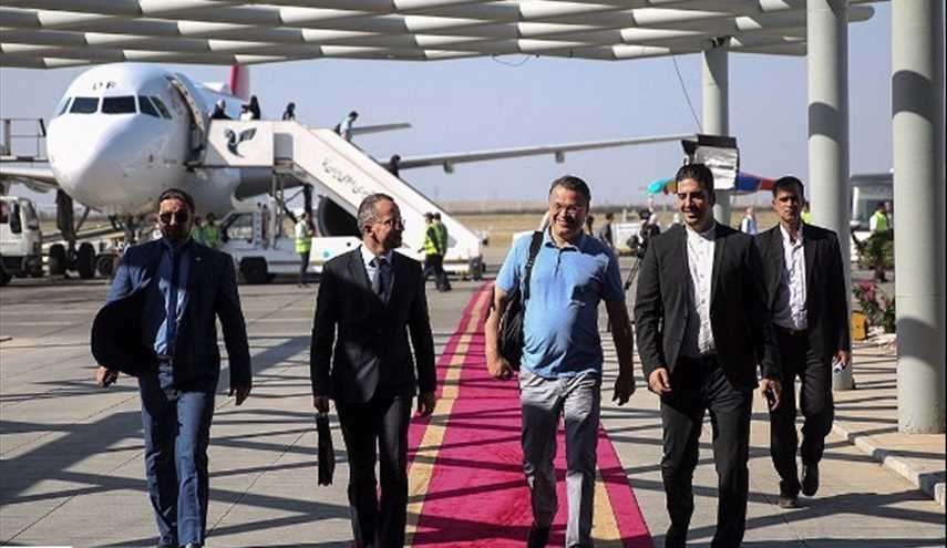 World Leaders Arrive in Tehran to Attend Rouhani Inauguration