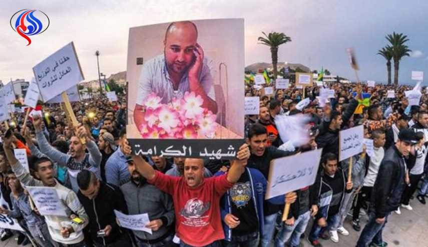 وفاة ناشط مغربي متأثرا بإصابته في احتجاجات الحسيمة