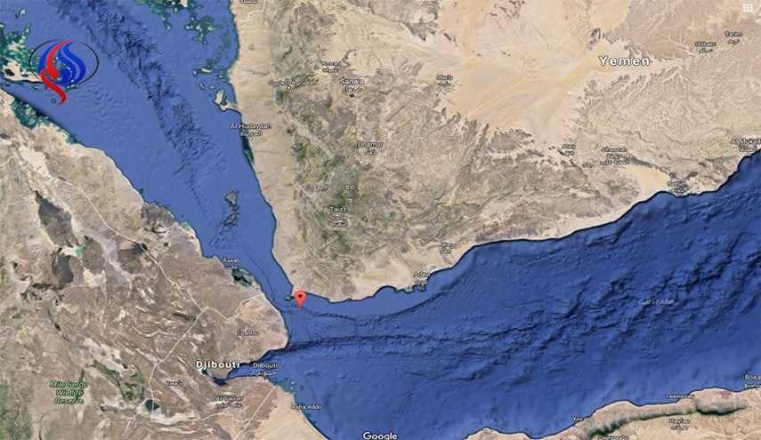 جيش اليمن يتهم قوى تحالف العدوان باستهداف سفينة ليبية في باب المندب
