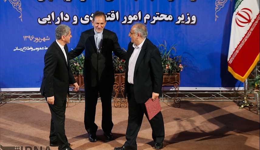 بالصور.. مراسم تقديم وزير الاقتصاد والمالية الجديد وتوديع السابق