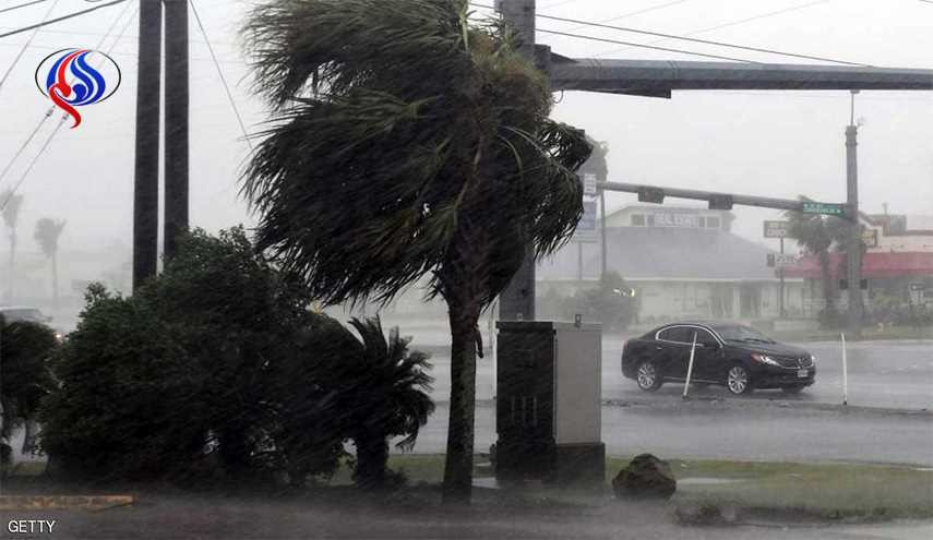 بالصور.. هلع في تكساس مع اقتراب أعتى إعصار يهدد البر الأميركي