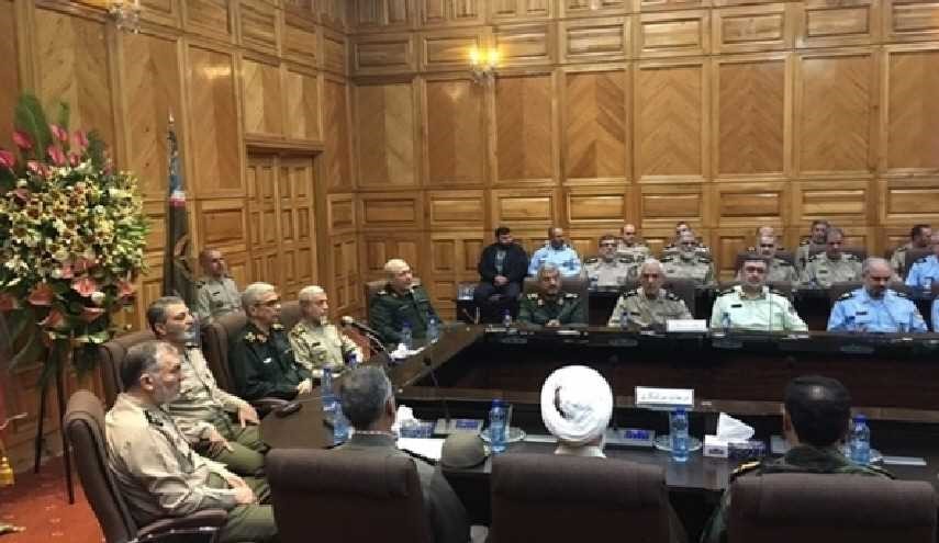 اقامة مراسم تقديم القائد العام الجديد للجيش الايراني