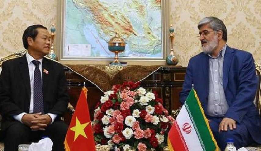 نائب رئيس البرلمان الايراني يوكد ضرروة توثيق التعاون بين ايران و فيتنام