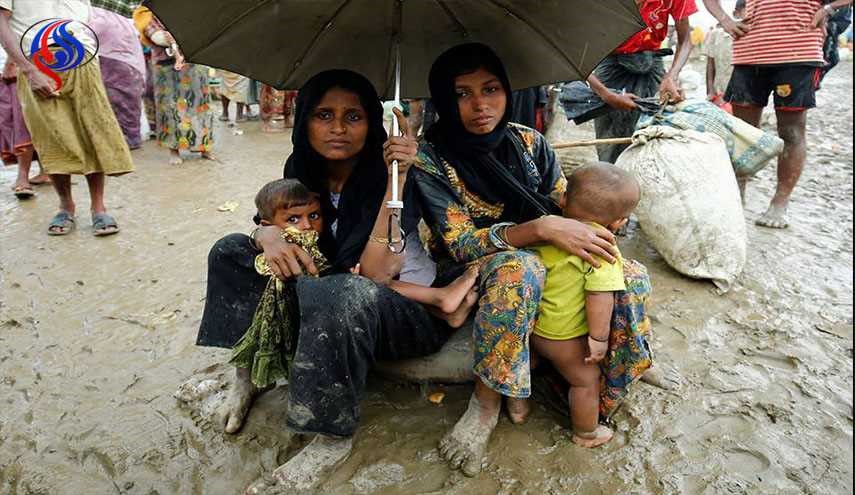 60 ألف روهينغي فروا إلى بنغلادش وحرق أكثر من 2600 منزل والمجازر متواصلة