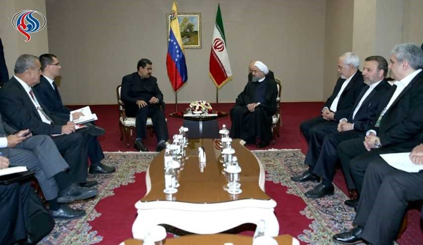 روحاني يؤكد ضرورة إستمرار التشاور بين الدول المصدرة للنفط