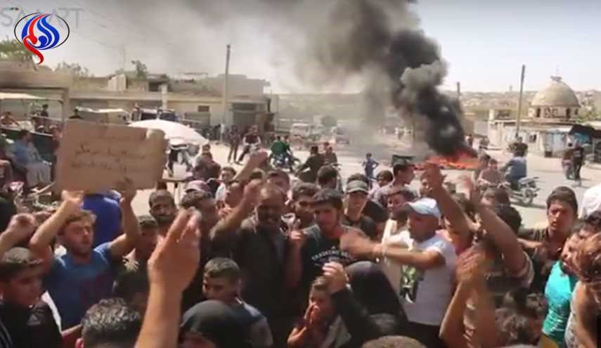 ريف ادلب يشهد تظاهرة واستياء من احكام المسلحين التعسفية