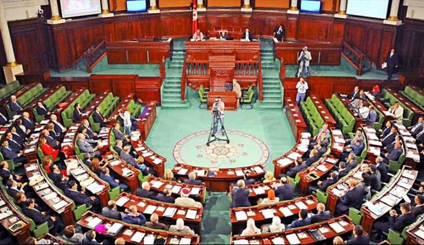 البرلمان التونسي يقرّ قانونا مثيرا للجدل حول الفساد