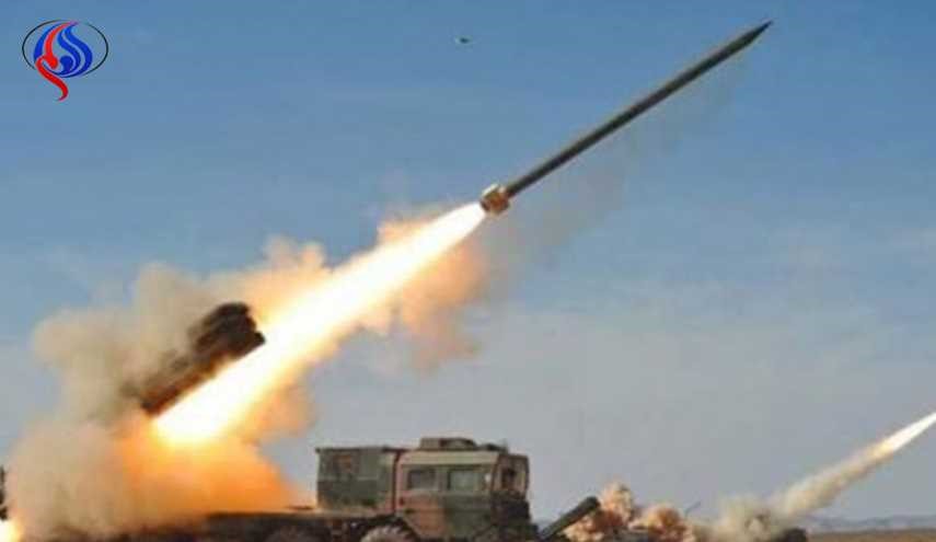 صاروخ زلزال 2 يمني يدك تجمعات المرتزقة بمديرية موزع