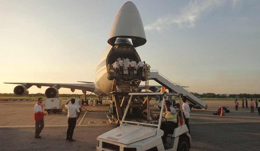 بالصور... وصول أول شحنة من المساعدات الإيرانية لمسلمي ميانمار إلى بنغلاديش