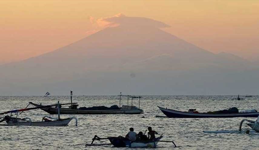 تزايد نشاط بركان آغونغ في جزيرة بالي
