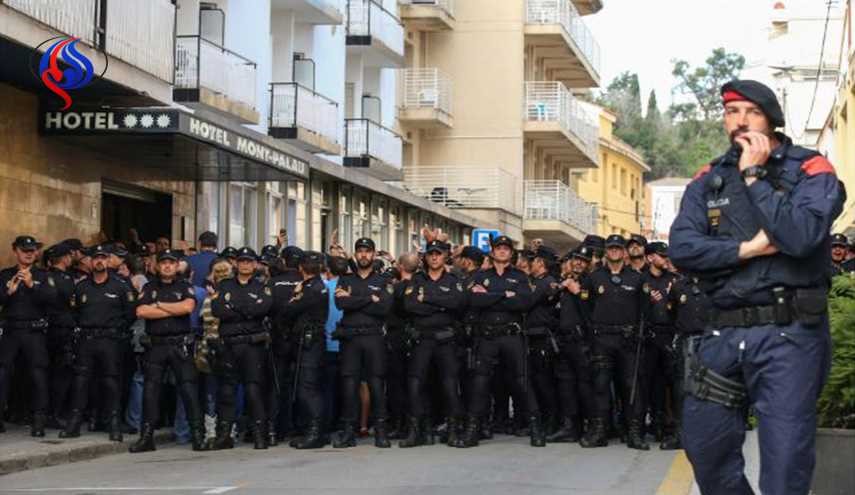 المحكمة العليا الإسبانية تطالب بالتحقيق مع شرطة كتالونيا