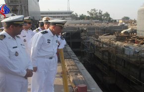 بازدید فرمانده ناوگروه ارتش چین از کارخانجات نیروی دریایی ارتش