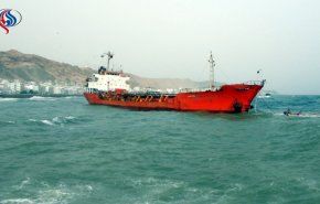 ربودن کشتی سوخت یمنی ها و تغییر مسیر آن به طرف امارات