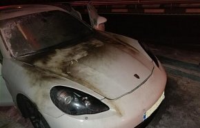 آتش گرفتن ناگهانی خودروی «پورشه» در اتوبان همت + تصاویر