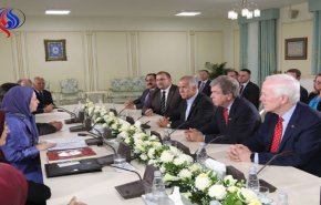 دیدار سناتورهای آمریکایی با سرکرده منافقین در آلبانی