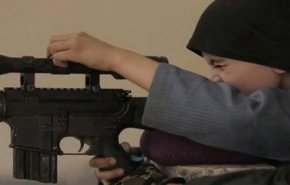 کودک آمریکایی داعش، ترامپ را تهدید کرد + عکس