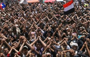 هزاران نفر از مردم یمن برای بزرگداشت 