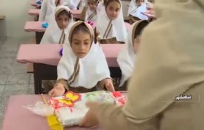 بدایة  العام الدراسي الجدید في ایران