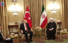 اردوغان يؤكد عزم تركيا على تنمية العلاقات مع ايران في شتى المجالات