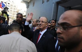رئيس الحكومة الفلسطينية يجدد دعمه الكامل لجهود المصالحة