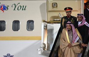 تفاصيل الإنفاق الضخم للملك السعودي خلال زيارته لروسيا