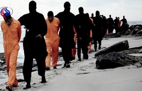 إنتشال جثث 21 مسيحياً مصرياً قتلهم داعش في ليبيا بعد عامين