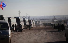 بدء خروج مسلحي داعش من مدينة الرقة باتجاه ريف دير الزور الشرقي