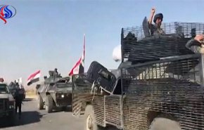 شاهد: رفع العلم العراقي الوطني على كركوك وحقولها النفطية