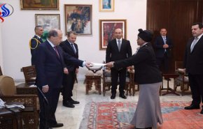الرئيس عون يتسلم أوراق اعتماد عدد من السفراء الاجانب بقصر بعبدا في لبنان