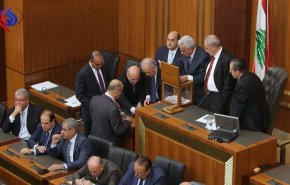 البرلمان اللبناني يوافق على قانون يمهد لإقرار أول موازنة عامة منذ 12 عاما
