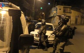 الاحتلال يعتقل 6 مواطنين في الضفة والقدس