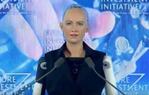 یک ربات زن شهروند عربستان شد!