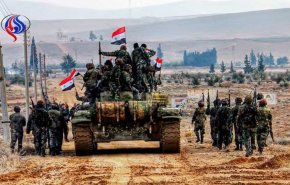 شاهد:الجيش السوري يمشط حي حويجة صكر من العبوات الناسفة