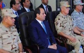 بالصور.. أول ظهور لرئيس الأركان المصري الجديد مع السيسي