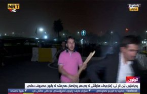 بالفيديو.. كادر قناة NRT يتعرض لإعتداء أمام برلمان كردستان 