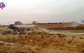 صور... العثور على آلاف الأطنان من القمح والأسمدة المسروقة في أوكار داعش بدير الزور