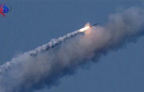 شاهد..صواريخ مجنحة روسية تدك مواقع داعش في دیرالزور