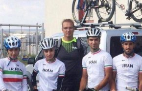 مربی‌ هلندی‌ دوچرخه‌سواری‌ ایران‌ مسلمان‌ شد + تصاویر