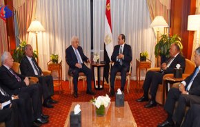 عباس إلى مصر لبحث القضية الفلسطينية مع السيسي