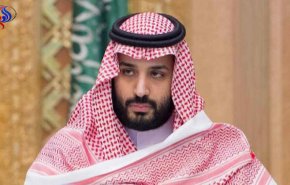 شاهد صورة تجمع ابن سلمان بأمراء زج بهم في السجن!