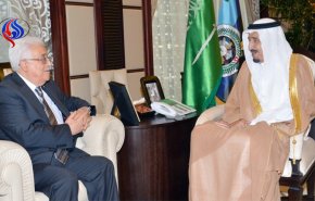عباس يصل الرياض في زيارة مفاجئة