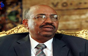 البشير يعلن حالة الطوارئ بولاية الجزيرة وسط السودان ويحل برلمانها