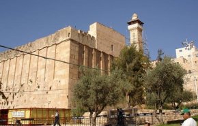 الاحتلال يقرر إغلاق المسجد الإبراهيمي الشريف 